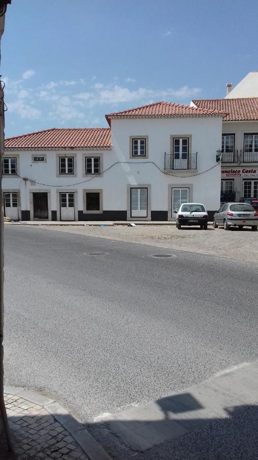 Largo Da Rainha, Guesthouse Merciana Buitenkant foto