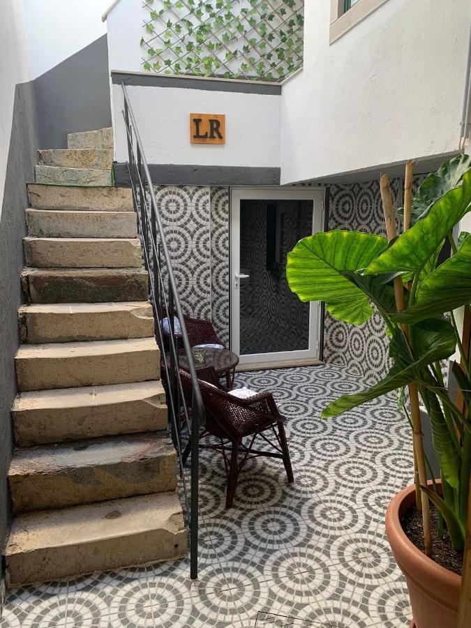 Largo Da Rainha, Guesthouse Merciana Buitenkant foto